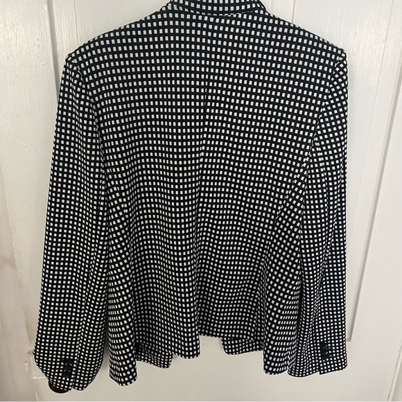 Express Black & White Blazer - Picture 7 of 7